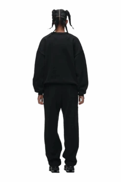 CREWNECK BLACK(Crew Neck Black) -6PM Store 0022 6PM ECOM 6PM plus Look 46 2110