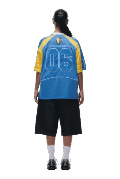 SUMMER FOOTBALL JERSEY BLUE(Summer Football Jersey Blue) 13 SUMMER FOOTBALL JERSEY BLUE(Summer Football Jersey Blue) -6PM Store 0099 2406 6PM ECOM COLLECTION 2 LOOK 17 13183 min