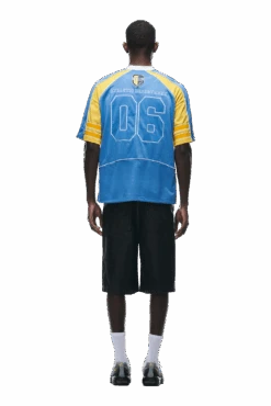 SUMMER FOOTBALL JERSEY BLUE(Summer Football Jersey Blue) 10 SUMMER FOOTBALL JERSEY BLUE(Summer Football Jersey Blue) -6PM Store 0102 2406 6PM ECOM COLLECTION 2 LOOK 17 12668 min