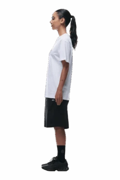 BUBBLE LOGO T-SHIRT WHITE(Bubble Logo T Shirt White) -6PM Store 0163 2406 6PM ECOM COLLECTION 2 LOOK 06 12477 min