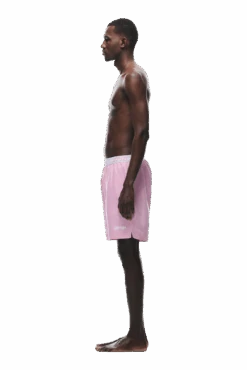 BOXER SWIM SHORTS PINK(Boxer Swim Shorts Pink) -6PM Store 0175 2406 6PM ECOM COLLECTION 2 LOOK 03 11968 min 075337dd 0a59 4d33 9143 7fd8bd9b2e4d
