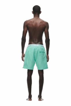 BOXER SWIM SHORTS LIGHT MOSS(Boxer Swim Shorts Light Moss) 10 BOXER SWIM SHORTS LIGHT MOSS(Boxer Swim Shorts Light Moss) -6PM Store 0177 2406 6PM ECOM COLLECTION 2 LOOK 02 11954 min