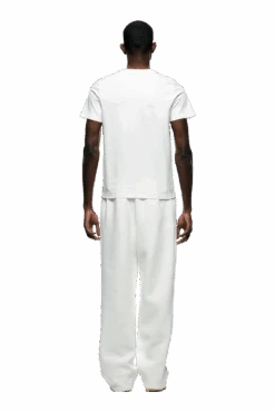 SLIM FIT T-SHIRT COCONUT WHITE(Slim Fit T Shirt Coconut White) -6PM Store 1337x2005 6PM Spring 0000 250310 6PM ECOM LOOK 28 1537 min bedcba76 7ad2 4885 85a7 0201169ba8d9