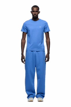 SLIM FIT T-SHIRT PERSIAN BLUE(Slim Fit T Shirt Persian Blue) -6PM Store 1337x2005 6PM Spring 0005 250310 6PM ECOM LOOK 27 1491 min