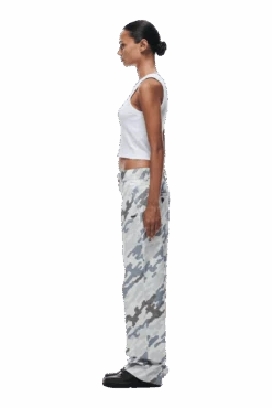 DOT CAMO CHINO PANTS(Dot Camo Chino Pants) -6PM Store 1337x2005 6PM 0010 2408 6PM ECOM LOOK 18 0931 min