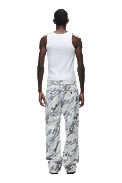 DOT CAMO CHINO PANTS(Dot Camo Chino Pants) -6PM Store 1337x2005 6PM 0013 2408 6PM ECOM LOOK 18 0901 min