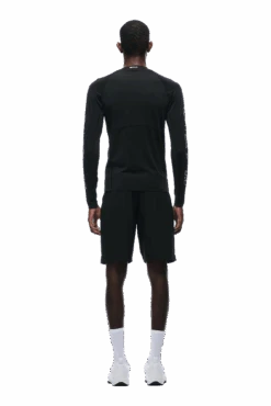 6PM SPORTS LONGSLEEVE BLACK(6pm Sports Longsleeve Black) -6PM Store 1337x2005 6PM 0078 2408 6PM ECOM LOOK 06 0202 min 2741b2dc 6311 41ce a5b9 5d86ee6a27e2