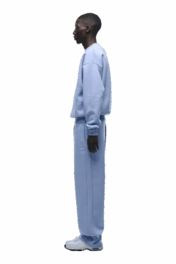 CREWNECK SOFT VIOLET(Crewneck Soft Violet) -6PM Store 1337x2005 6PM 0184 250519 6PM ECOM LOOK 22 0982