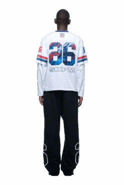 NFL LAYERED MESH LONGSLEEVE WHITE(Nfl Double Longsleeve White) -6PM Store 1337x2005 6pm NSL 0012 2501 6PM ECOM LOOK 05 0653
