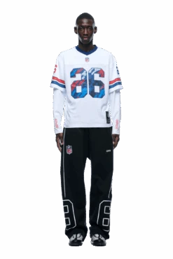 NFL LAYERED MESH LONGSLEEVE WHITE(Nfl Double Longsleeve White) -6PM Store 1337x2005 6pm NSL 0014 2501 6PM ECOM LOOK 05 0639