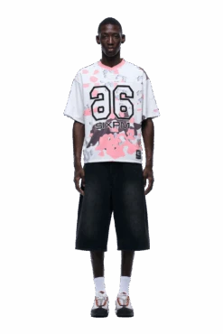 CAMO JERSEY FLAMINGO(Camo Jersey Flamingo) -6PM Store 1337x2005 px 6PM 0023 250630 6PM ECOM LOOK 06 1710 min