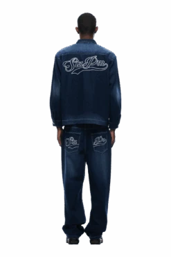 SCRIPT LOGO DENIM JACKET DARK BLUE(Script Logo Denim Jacket Dark Blue) 13 SCRIPT LOGO DENIM JACKET DARK BLUE(Script Logo Denim Jacket Dark Blue) -6PM Store 2005x1337 0051 240425 6PM ECOM LOOK 8 0580 min