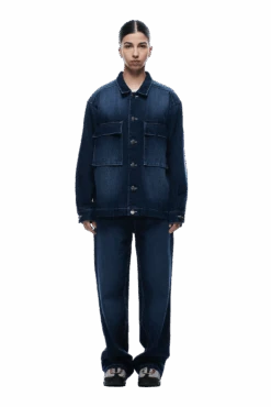 SCRIPT LOGO DENIM JACKET DARK BLUE(Script Logo Denim Jacket Dark Blue) 15 SCRIPT LOGO DENIM JACKET DARK BLUE(Script Logo Denim Jacket Dark Blue) -6PM Store 2005x1337 0057 240425 6PM ECOM LOOK 8 0530 min