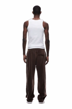 VELOURS TRACK PANT CHOCOLATE BROWN(Velours Track Pant Chocolate Brown) -6PM Store 2005x1337 0101 240425 6PM ECOM LOOK 1 0074 min