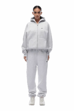 ZIP HOODIE LIGHT GREY(23n05 1110 201 Zhlog) 13 ZIP HOODIE LIGHT GREY(23n05 1110 201 Zhlog) -6PM Store 20231003 6PM NOS AW23 LOOK 30 888 min