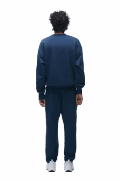 CREWNECK NAVY(Crewneck Navy) -6PM Store 22230330 6PM NOS23 Look 34 0960 min