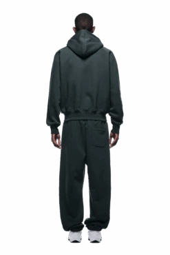 ZIP HOODIE DARK EMERALD(Zip Hoodie Dark Emerald) -6PM Store 2500x1337 6pm 0005 241004 6PM Ecom Look 38 1867 min