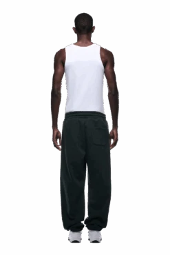 CUFF JOGGER DARK EMERALD(Cuff Jogger Dark Emerald) -6PM Store 2500x1337 6pm 0009 241004 6PM Ecom Look 37 1863 min