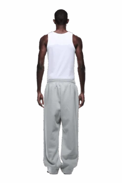 OPEN LEG JOGGER SMOKE GREY(Open Leg Jogger Smoke Grey) 12 OPEN LEG JOGGER SMOKE GREY(Open Leg Jogger Smoke Grey) -6PM Store 2500x1337 6pm 0057 241004 6PM Ecom Look 29 1636 min