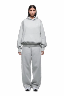 HOODIE SMOKE GREY(Hoodie Smoke Grey) -6PM Store 2500x1337 6pm 0068 241004 6PM Ecom Look 27 1723 min