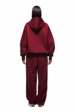 HOODIE WINE RED(Hoodie Wine Red) -6PM Store 2500x1337 6pm 0102 241004 6PM Ecom Look 21 1575 min