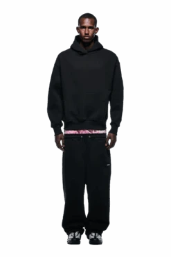 DOT CAMO LETTER HOODIE BLACK(Dot Camo Letter Hoodie Black) -6PM Store 2500x1337 6pm 0113 241004 6PM Ecom Look 20 1056 min