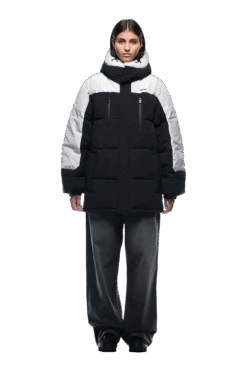 COACH PUFFER COAT BLACK(Coach Puffer Coat Black) -6PM Store 2500x1337 6pm 0183 241004 6PM Ecom Look 07 0712 min