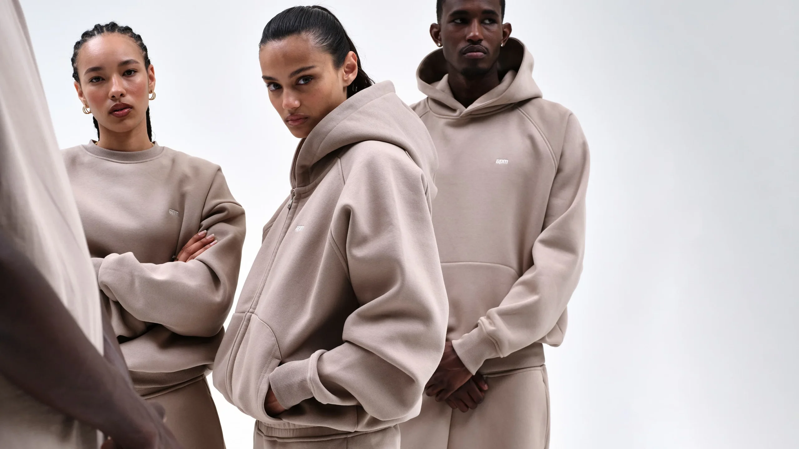 6PM Store -6PM Store 250521 6PM CAMPAIGN SHOT 03 1431 min scaled