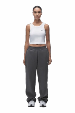 OPEN LEG JOGGER ANTHRACITE(Open Leg Jogger Anthrazit) -6PM Store 2673x4009 6PM 0026 22230330 6PM NOS23 Look 57 0997 min