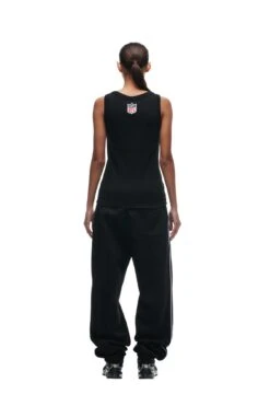SHIELD LOGO TANKTOP(Shield Logo Tanktop) -6PM Store 2673x4009px 6pm NFL ECOM 0016 20231024 6PM NFL ECOM LOOK 20 1056