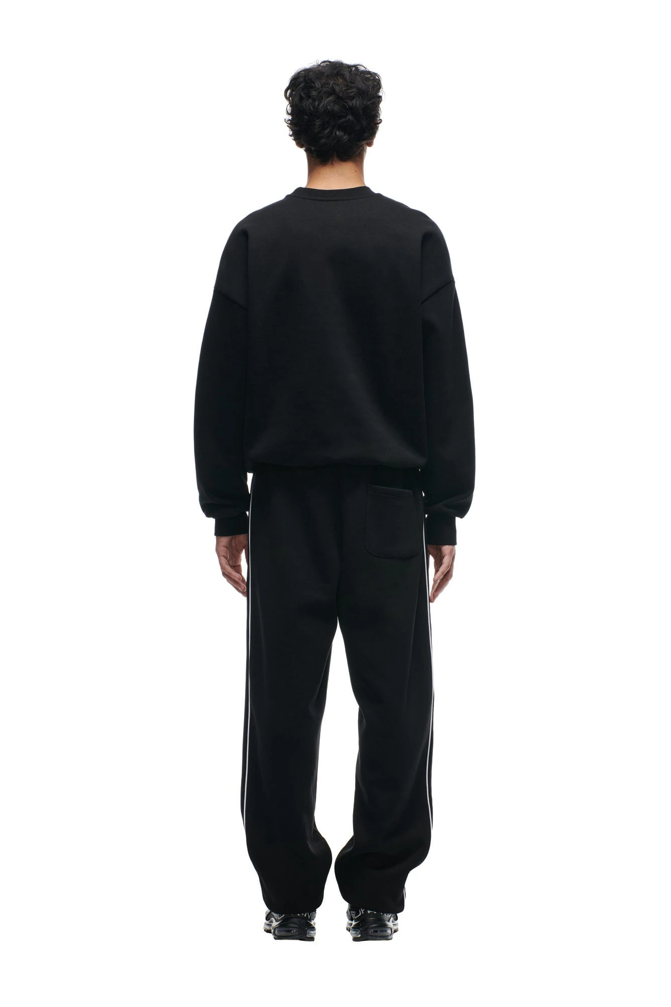 SHIELD LOGO CREWNECK BLACK(Shield Logo Crewneck Black) 5 SHIELD LOGO CREWNECK BLACK(Shield Logo Crewneck Black) - Image 3