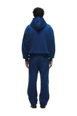 SHIELD LOGO HOODIE BLUE(Shield Logo Hoodie Blue) 10 SHIELD LOGO HOODIE BLUE(Shield Logo Hoodie Blue) -6PM Store 2673x4009px 6pm NFL ECOM 0107 20231024 6PM NFL ECOM LOOK 06 393