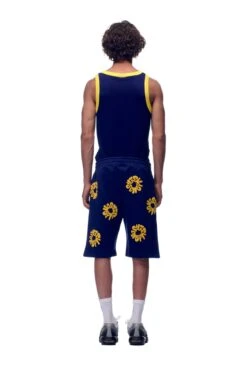 FLOWER SHORTS NAVY(Shorts Aop Navy) -6PM Store 2673x4009px 6pm V2 0001s 0080 20230530 6PM ECOM Look 06 0294