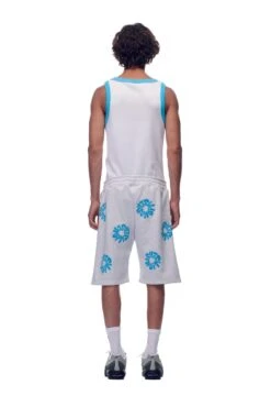 FLOWER SHORTS GREY(Shorts Aop Grey) -6PM Store 2673x4009px 6pm V2 0001s 0092 20230530 6PM ECOM Look 04 0226