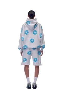FLOWER HOODIE GREY(Hoodie Aop Grey) -6PM Store 2673x4009px 6pm V2 0001s 0101 20230530 6PM ECOM Look 03 0184