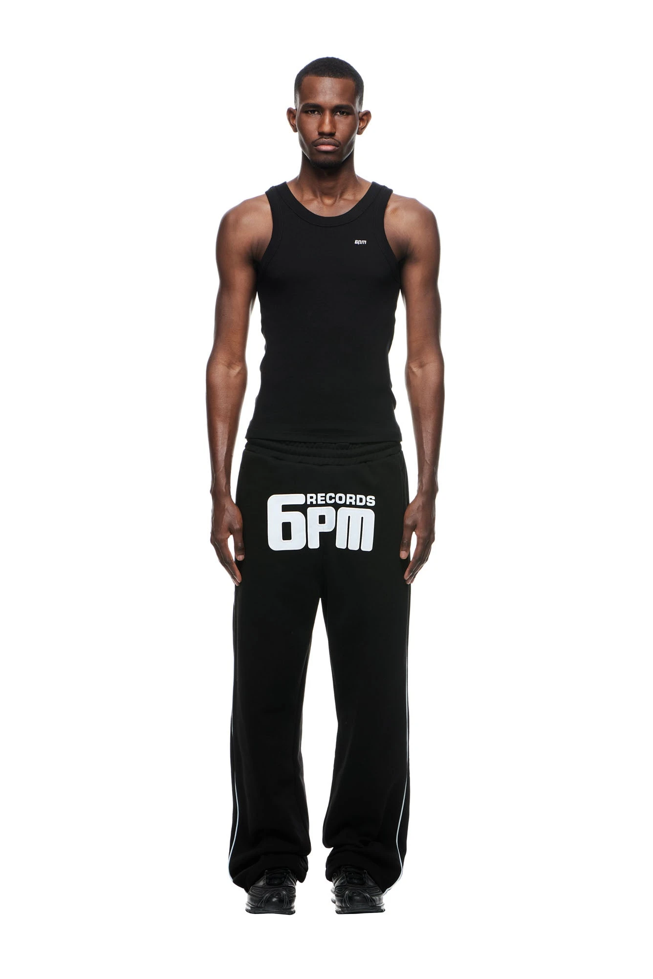 RECORDS OPEN LEG JOGGER BLACK(Records Sweatpants Black) 3 RECORDS OPEN LEG JOGGER BLACK(Records Sweatpants Black)