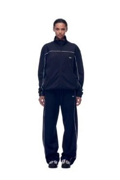 TENNIS TRAINER JACKET BLUE(Jersey Trainer Jacket Blue) -6PM Store 2673x4009px 6pm 0033 20230530 6PM ECOM Look 26 0996