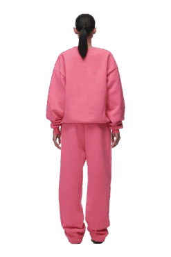 CREWNECK HOT PINK(Crewneck Hot Pink) -6PM Store 2673x4009px 0093 6PM ECOM Look 56 0947 min