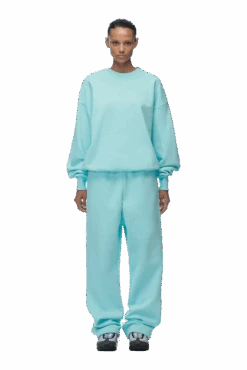 CREWNECK TURQUOISE(Crewneck Turquoise) 13 CREWNECK TURQUOISE(Crewneck Turquoise) -6PM Store 2673x4009px 0113 6PM ECOM Look 50 0840 min 52facb0a f850 40ed 89be 24443f53480c
