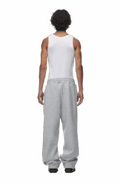 OPEN LEG JOGGER GREY(Open Leg Jogger Grey) 12 OPEN LEG JOGGER GREY(Open Leg Jogger Grey) -6PM Store 2673x4009px 0150 6PM ECOM Look 37 0650 min