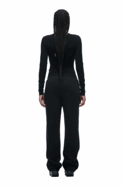 WMNS LONGSLEEVE BLACK(Wmns Longsleeve Black) -6PM Store 6pm png 0009 2025 07 14 6PM ECOM LOOK 30 0764